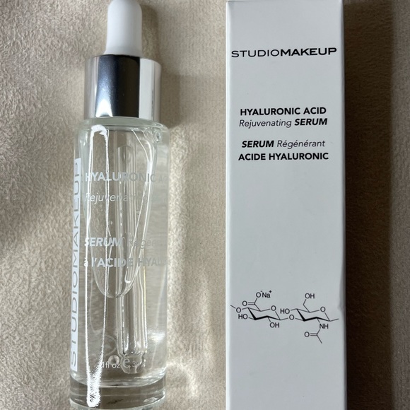 StudioMakeup Hyaluronic Acid Rejuvenating Serum - Picture 11 of 13